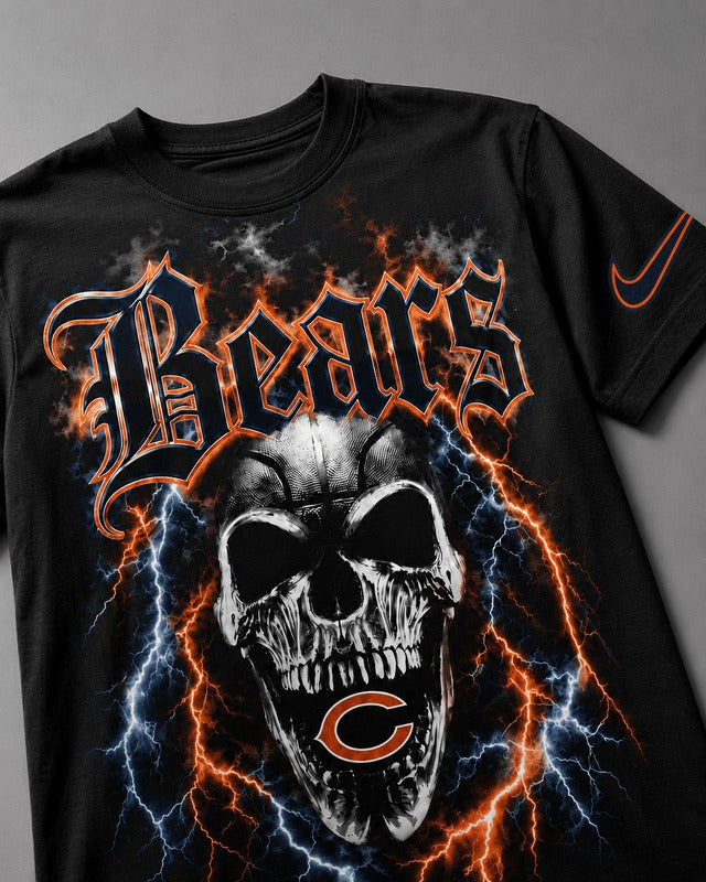 CHI Premium NFL Premium Skull Lightning Graphic T-Shirt