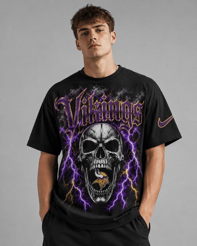 MV Premium NFL Premium Skull Lightning Graphic T-Shirt